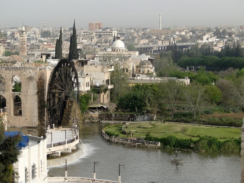 صورة أرشيفية لمدينة حماة وسط سوريا