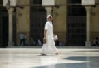 صحن الجامع الأزهر ومآذنه