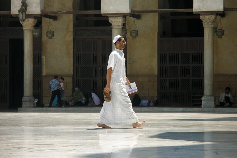 صحن الجامع الأزهر ومآذنه