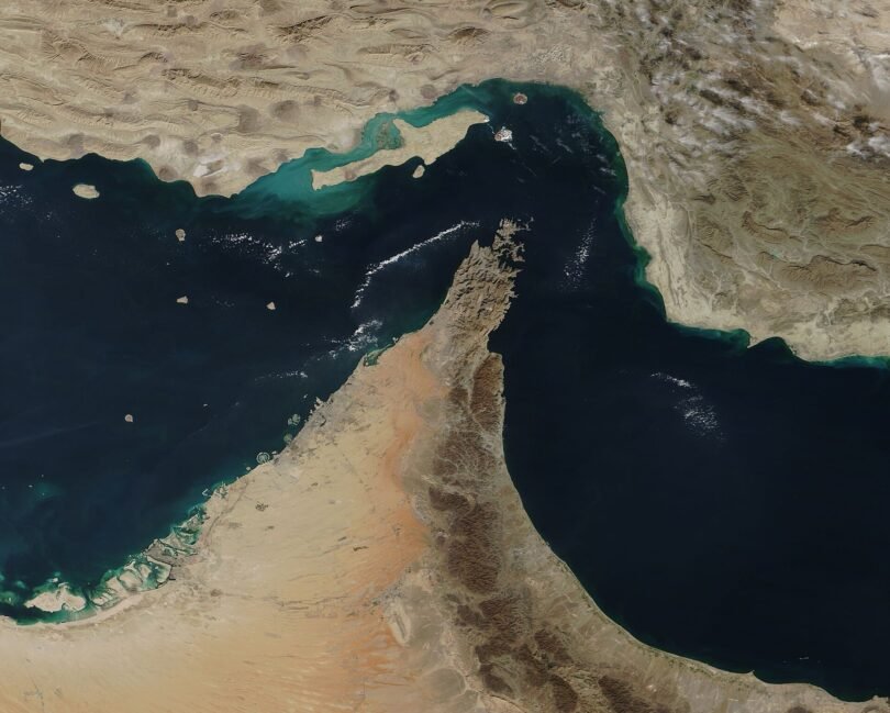 صورة أرشيفية بالأقمار الصناعية لمضيق هرمز وشبه جزيرة مسندم من عام 2018