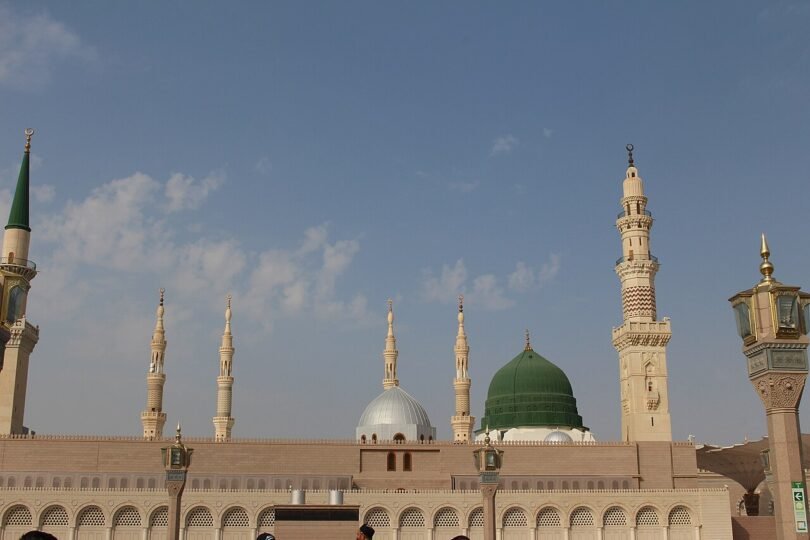 القبة الخضراء ومآذن المسجد النبوي في المدينة المنورة - صورة أرشيفية