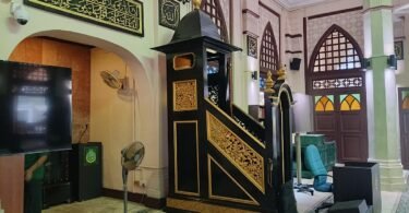 منبر مسجد الحاجة فاطمة