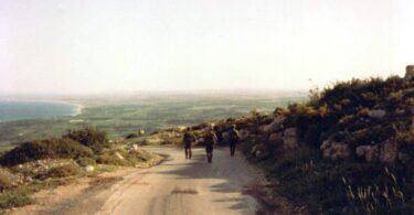 منظر أرشيفي لساحل في جنوب لبنان