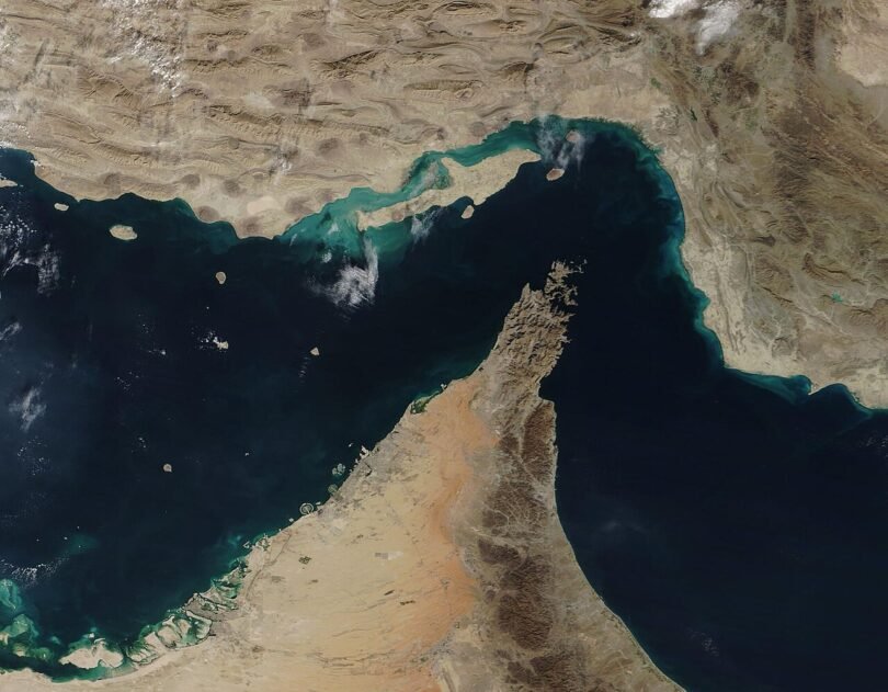 صورة فضائية لمضيق هرمز وشبه جزيرة مسندم
