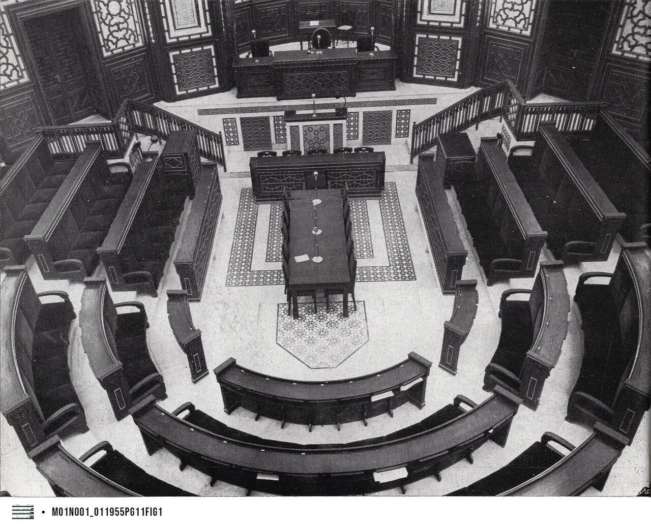 قاعة جلسات البرلمان السوري بالأبيض والأسود عام 1955